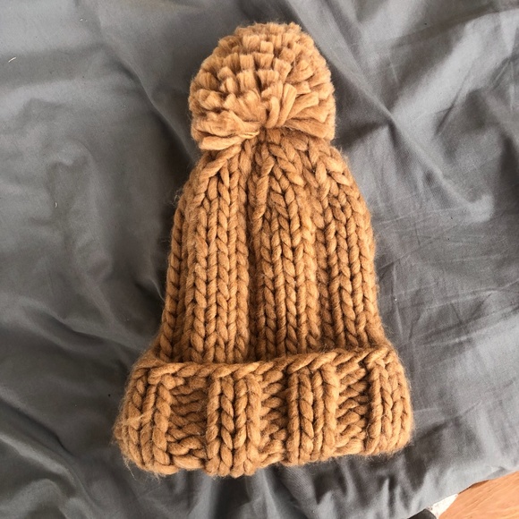 Abercrombie & Fitch Accessories - Abercrombie & Fitch Orange Knit Winter Hat